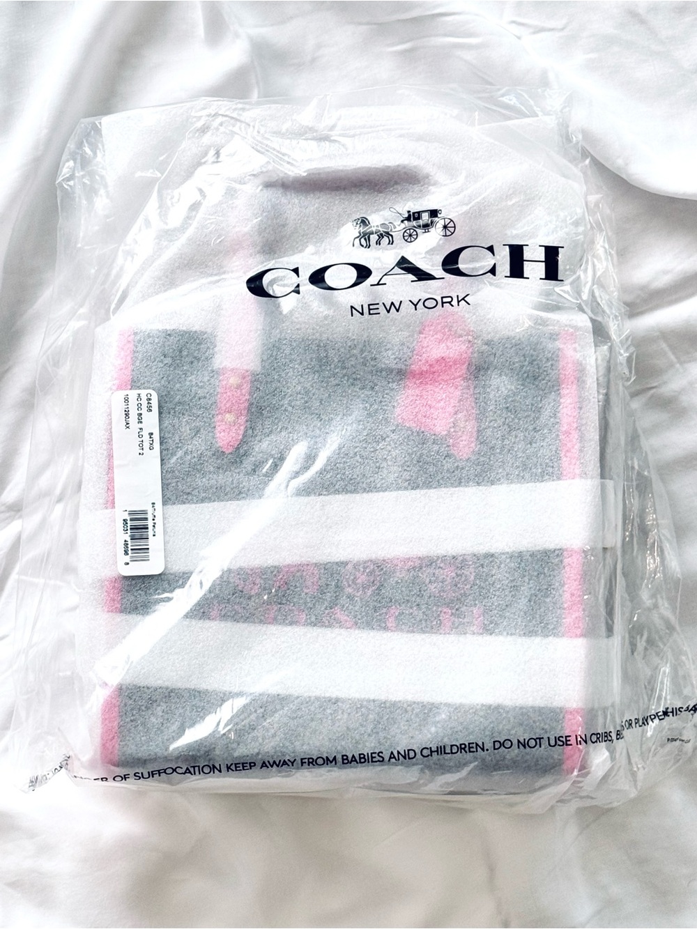Coach Field Tote 22 Horse and Carriage Truffle Petunia C8456 Crossbody Bag NWT - Picture 8 of 8